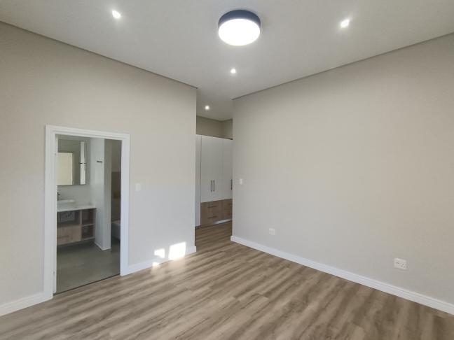 3 Bedroom Property for Sale in Hartenbos Heuwels Western Cape